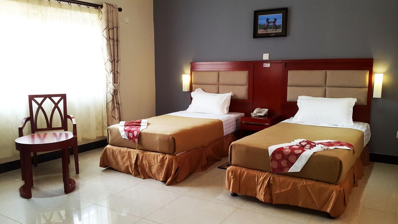 Mpika Northern Rock Hotel מראה חיצוני תמונה
