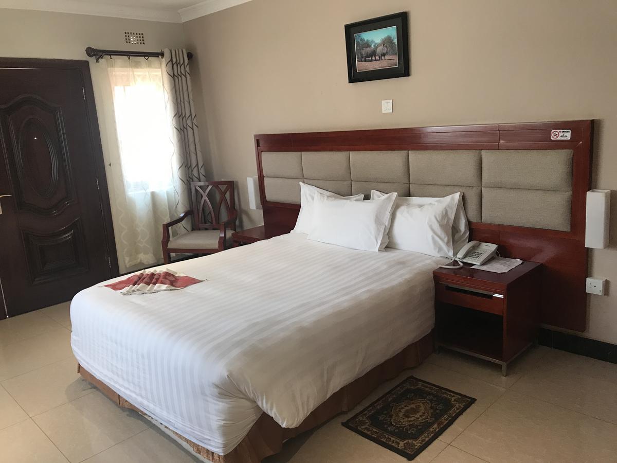 Mpika Northern Rock Hotel מראה חיצוני תמונה