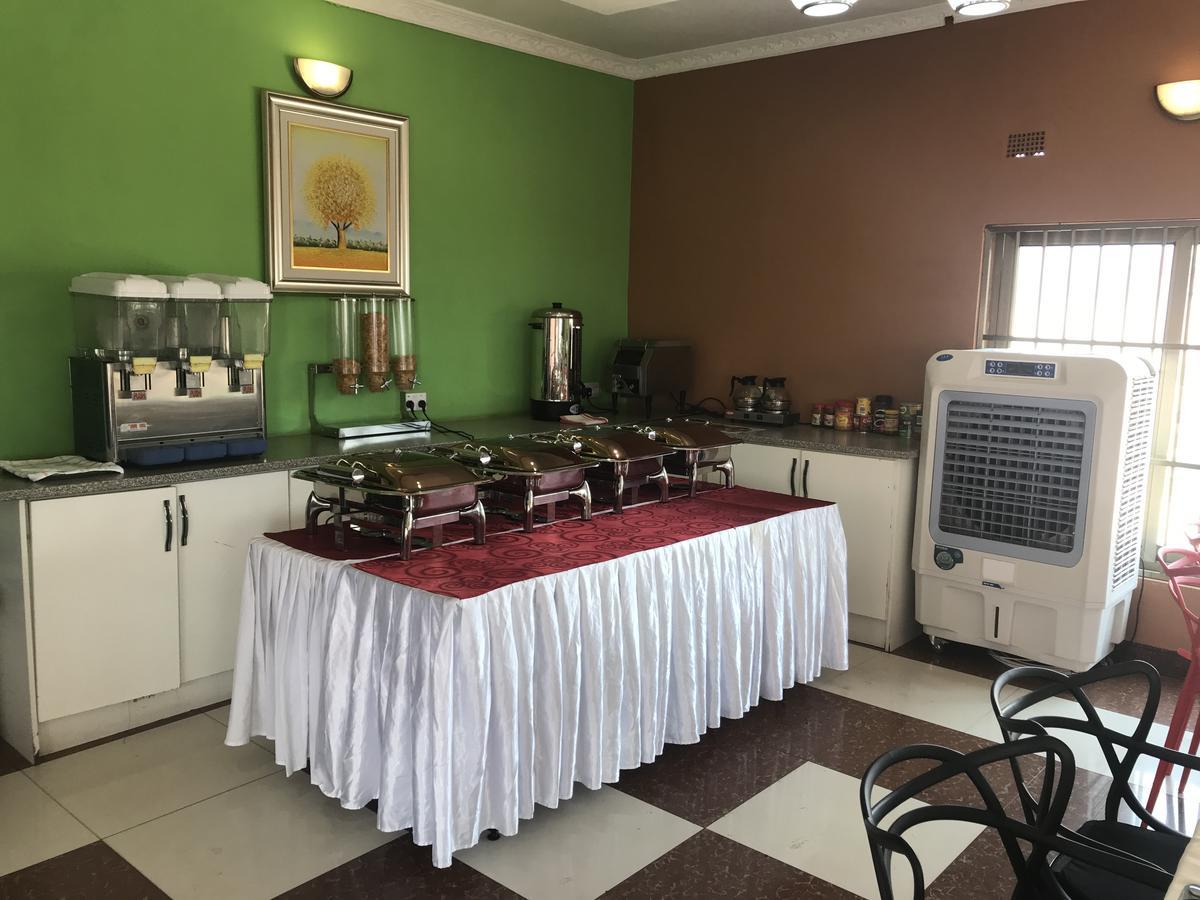 Mpika Northern Rock Hotel מראה חיצוני תמונה